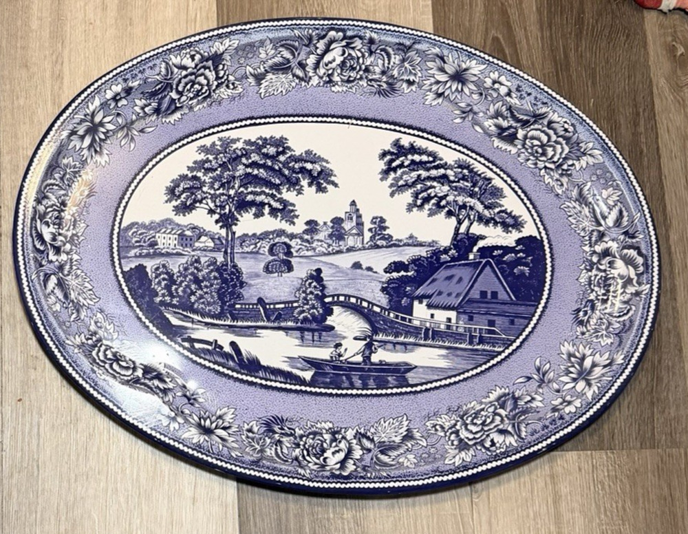 Beautiful Daher Blue Willow Decorated Ware Metal Tray 20”x15” England Vintage